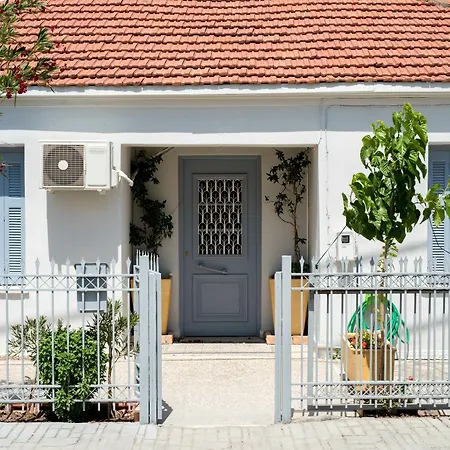 Διαμέρισμα Three Bedroom Traditional *